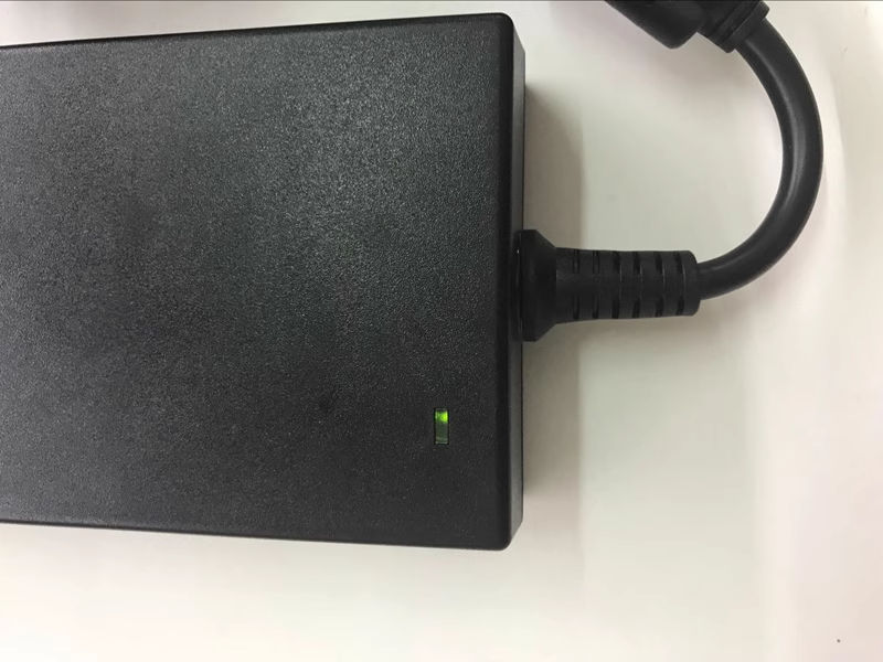 Delta ADP-180MB K 19.5V 9.23A  - đánh giá và giá Laptop Charger